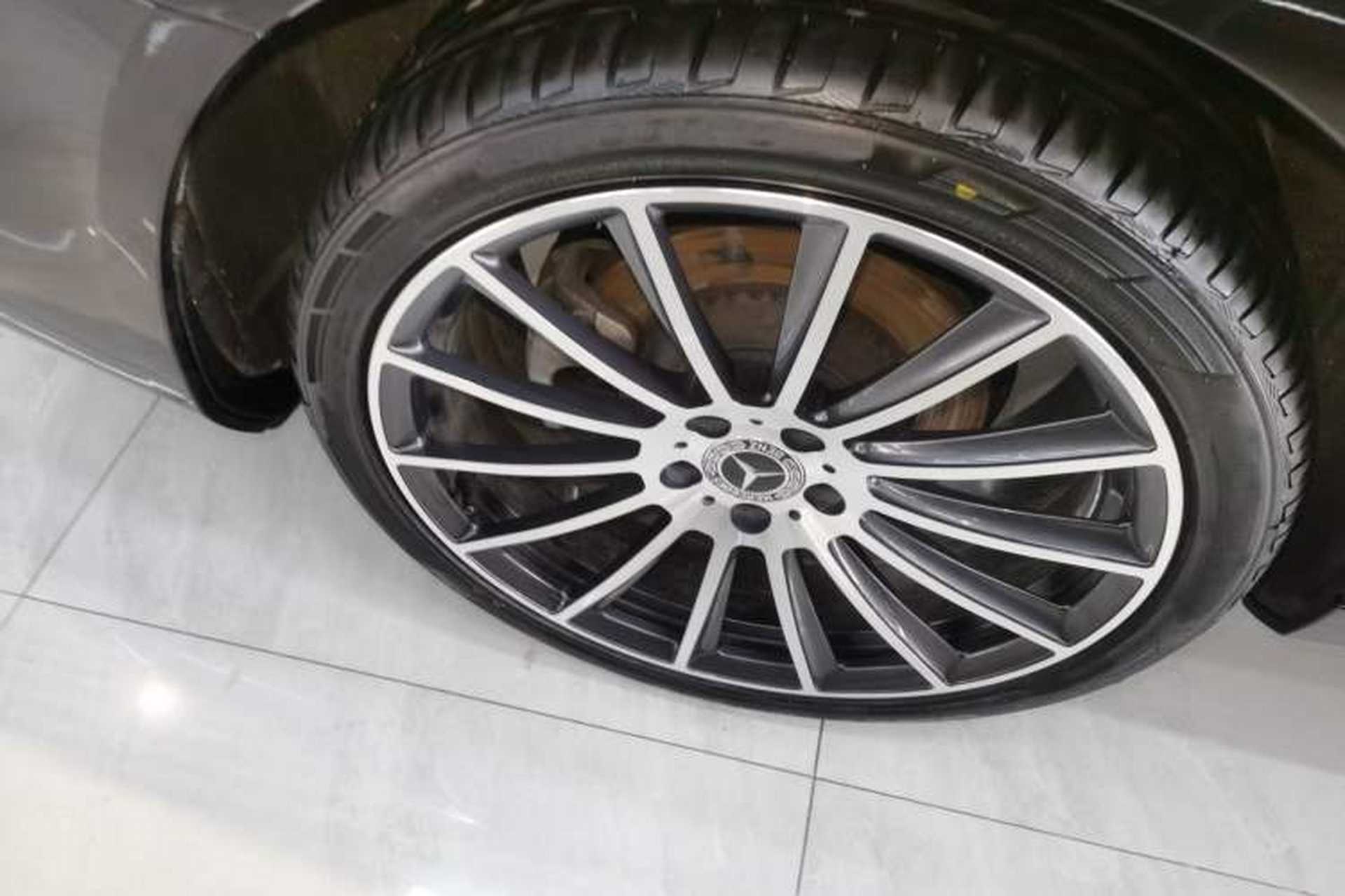 Used Mercedes-Benz S-Class 2016 S 320 L Business Model Right Rear Wheel Hub
