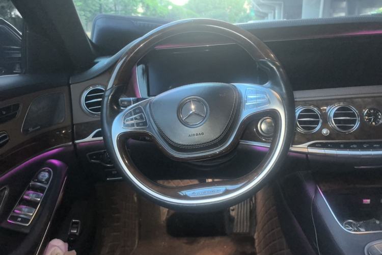 Used Mercedes-Benz S-Class 2016 S 320 L Luxury Model Steering Wheel