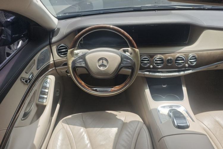 Used Mercedes-Benz S-Class 2016 S 320 L Luxury Model Steering Wheel