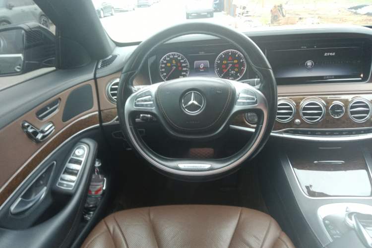 Used Mercedes-Benz S-Class 2016 S 320 L Business Model Steering Wheel