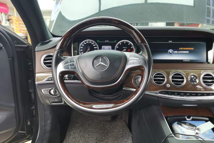 Used Mercedes-Benz S-Class 2016 S 400 L Steering Wheel