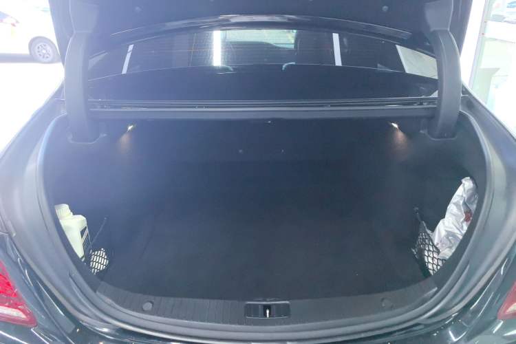 Used Mercedes-Benz S-Class 2016 S 320 L Luxury Model Trunk