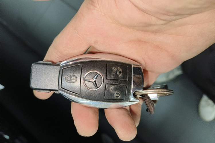 Used Mercedes-Benz S-Class 2016 S 320 L Business Model Vehicle Key