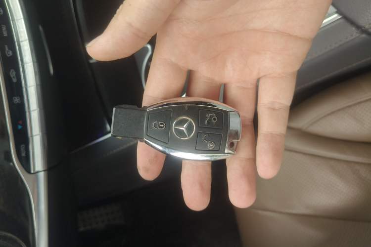 Used Mercedes-Benz S-Class 2016 S 400 L 4MATIC Vehicle Key