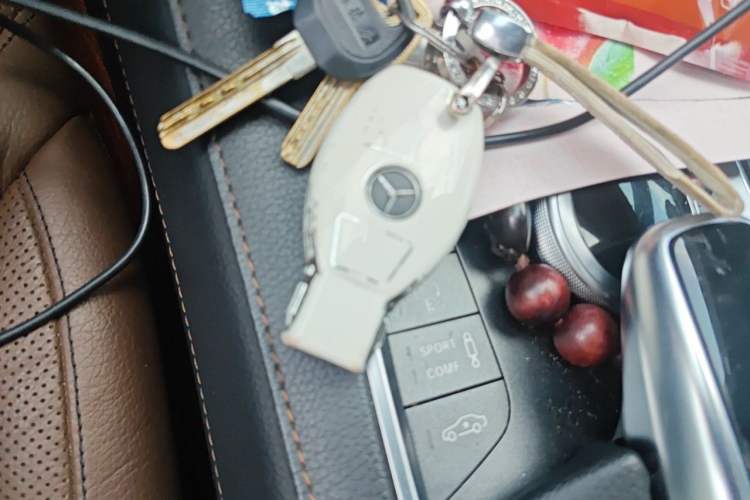 Used Mercedes-Benz S-Class 2016 S 320 L Business Model Vehicle Key