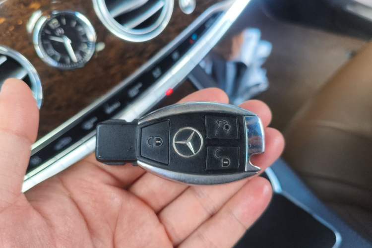 Used Mercedes-Benz S-Class 2016 S 320 L Business Model Vehicle Key