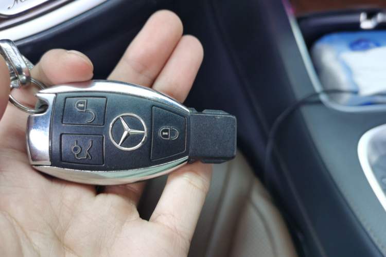 Used Mercedes-Benz S-Class 2016 S 400 L Vehicle Key