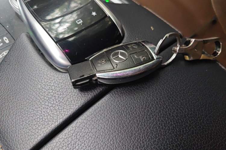 Used Mercedes-Benz S-Class 2016 S 320 L Business Model Vehicle Key