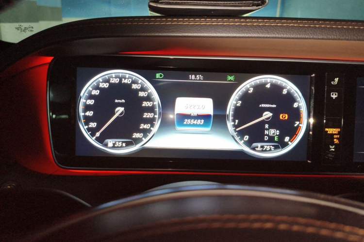 Used Mercedes-Benz S-Class 2016 S 320 L Business Model Instrument Cluster