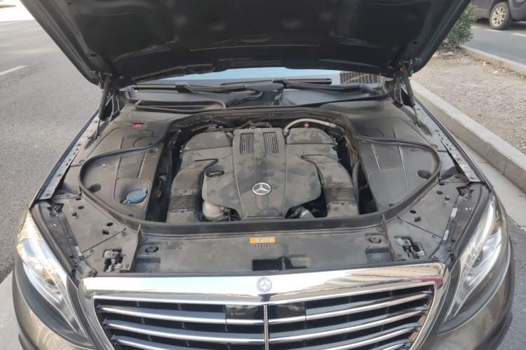 Used Mercedes-Benz S-Class 2016 S 400 L 4MATIC Engine Bay