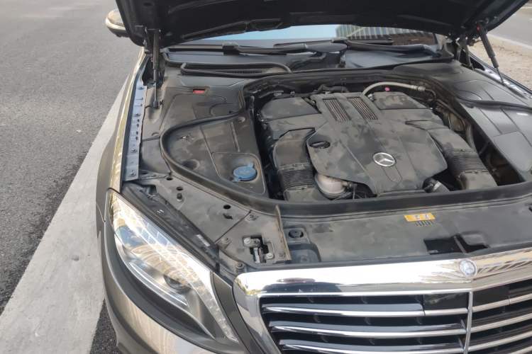 Used Mercedes-Benz S-Class 2016 S 400 L 4MATIC Engine Bay Right