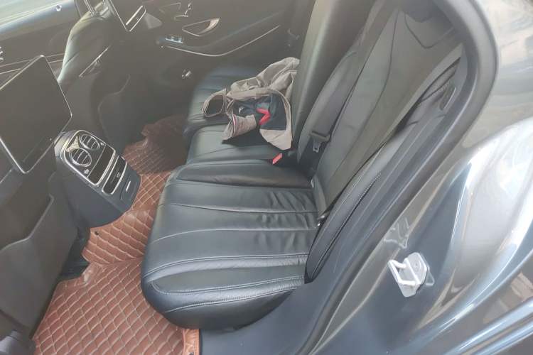 Used Mercedes-Benz S-Class 2016 S 400 L 4MATIC Left Rear Seat