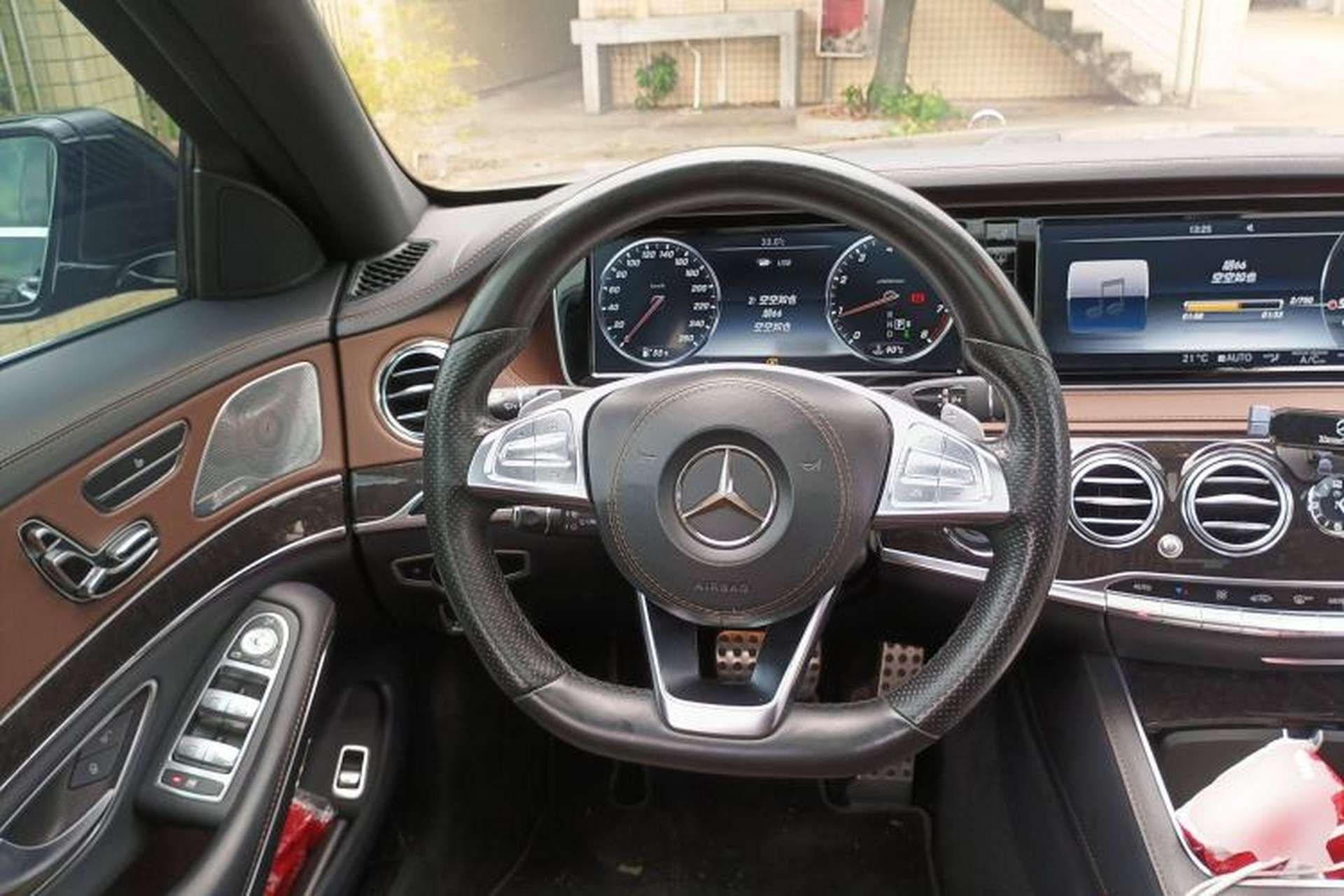 Used Mercedes-Benz S-Class 2016 S 400 L 4MATIC Steering Wheel