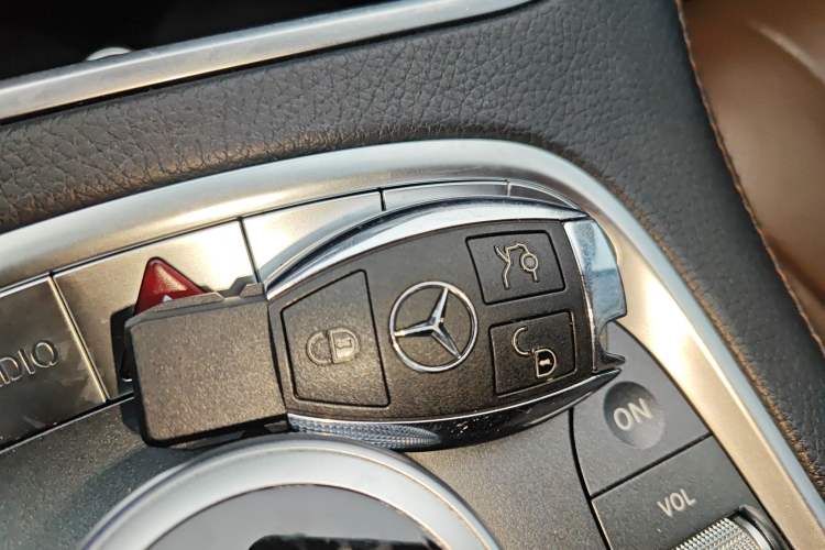Used Mercedes-Benz S-Class 2016 S 320 L Luxury Model Vehicle Key