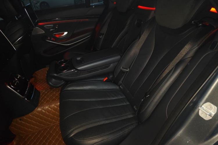 Used Mercedes-Benz S-Class 2016 S 400 L 4MATIC Left Rear Seat