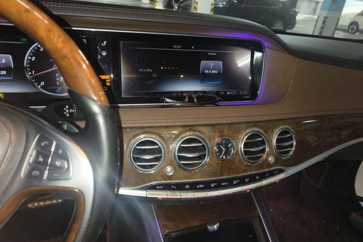 Used Mercedes-Benz S-Class 2016 S 320 L Luxury Model Audio And AC Panel