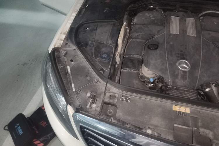 Used Mercedes-Benz S-Class 2016 S 320 L Luxury Model Engine Bay Right