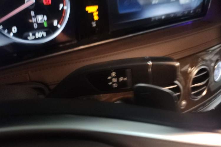 Used Mercedes-Benz S-Class 2016 S 320 L Luxury Model Gear Lever