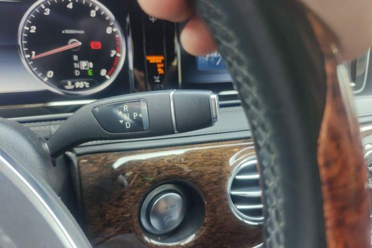 Used Mercedes-Benz S-Class 2016 S 320 L Business Model Gear Lever