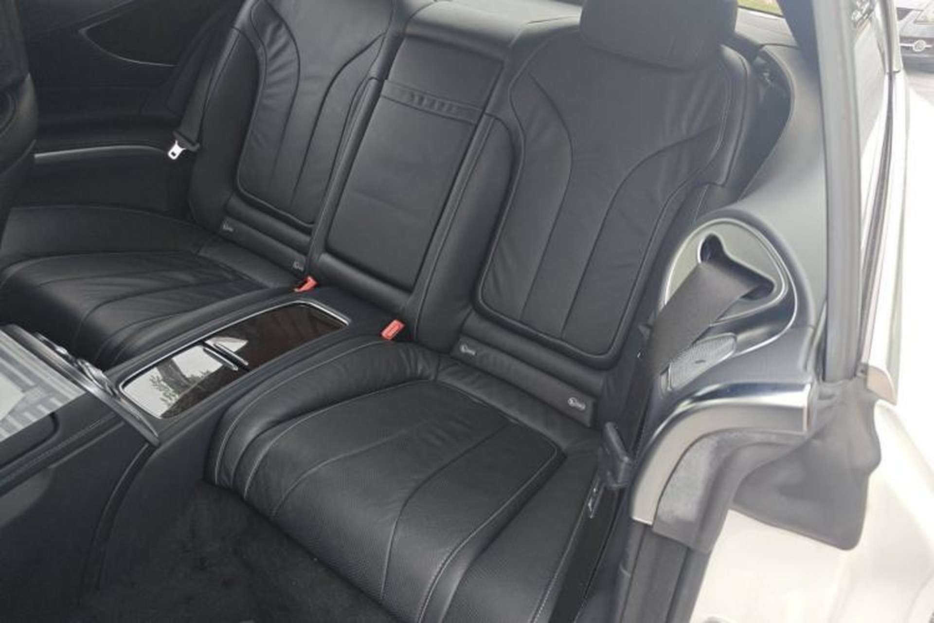Used Mercedes-Benz S-Class 2016 S 400 4MATIC Coupe Left Rear Seat