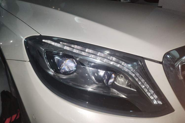 Used Mercedes-Benz S-Class 2016 S 320 L Luxury Model Right Front Headlight