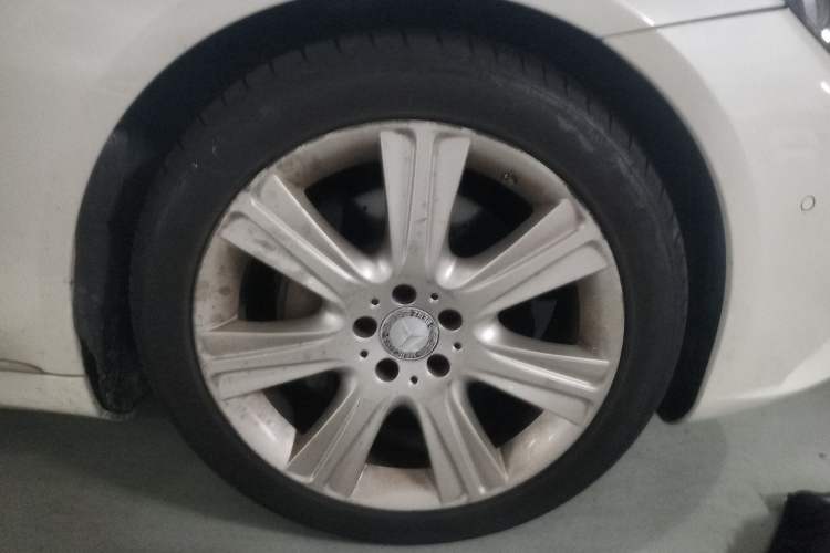 Used Mercedes-Benz S-Class 2016 S 320 L Luxury Model Right Front Wheel Hub