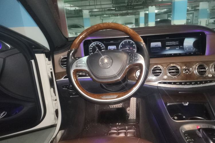 Used Mercedes-Benz S-Class 2016 S 320 L Luxury Model Steering Wheel