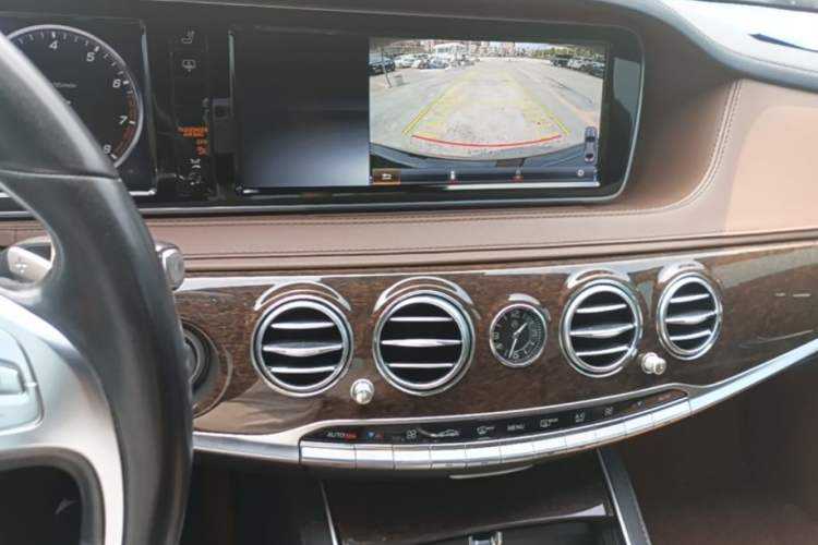Used Mercedes-Benz S-Class 2017 S 320 L Business Model Audio And AC Panel