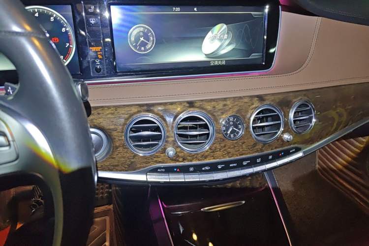 Used Mercedes-Benz S-Class 2017 S 320 L Business Upgrade Edition Audio And AC Panel