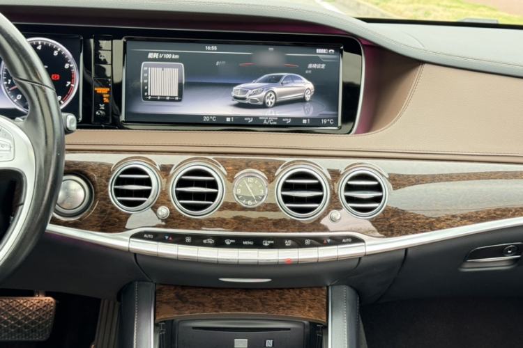 Used Mercedes-Benz S-Class 2017 S 320 L Business Model Audio And AC Panel