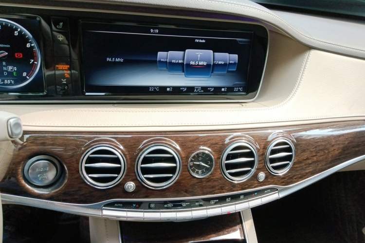 Used Mercedes-Benz S-Class  Audio And AC Panel