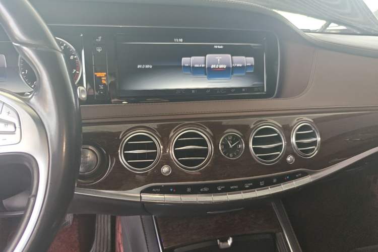 Used Mercedes-Benz S-Class 2017 S 320 L Business Model Audio And AC Panel