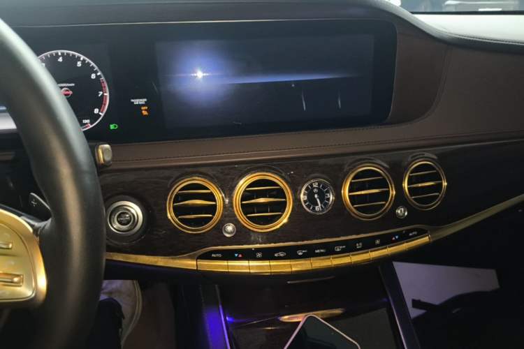 Used Mercedes-Benz S-Class 2017 S 320 L Business Model Audio And AC Panel