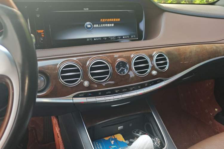 Used Mercedes-Benz S-Class 2017 S 320 L Luxury Model Audio And AC Panel