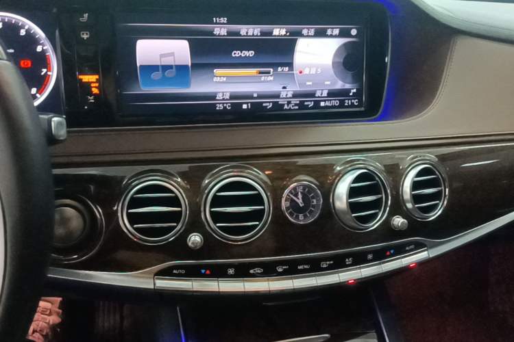 Used Mercedes-Benz S-Class 2017 S 320 L Business Model Audio And AC Panel