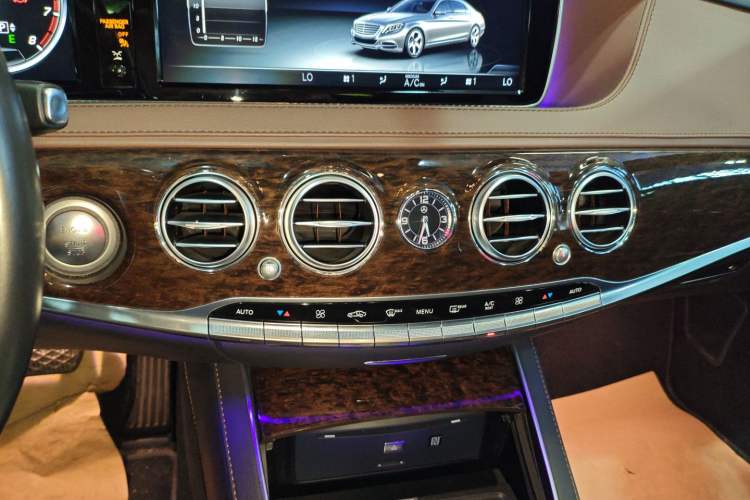 Used Mercedes-Benz S-Class 2017 S 320 L Business Model Audio And AC Panel