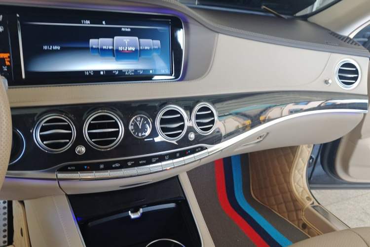 Used Mercedes-Benz S-Class 2017 S 400 L 4MATIC Audio And AC Panel
