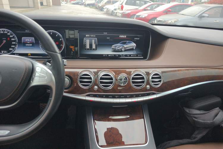 Used Mercedes-Benz S-Class 2017 S 400 L Audio And AC Panel