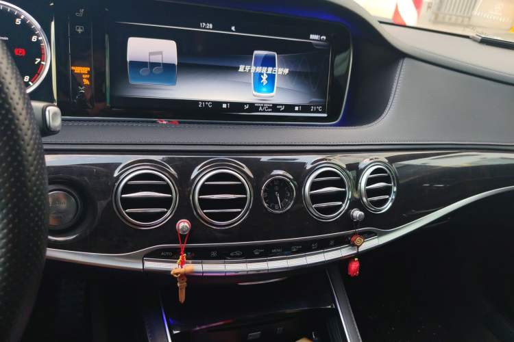 Used Mercedes-Benz S-Class 2017 S 400 L 4MATIC Audio And AC Panel