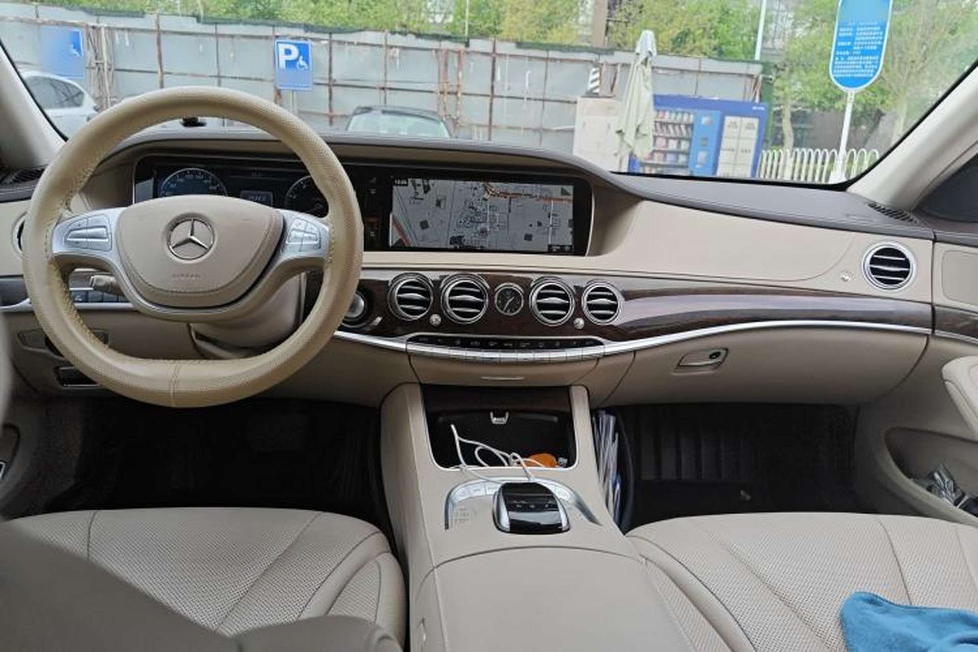 Used Mercedes-Benz S-Class 2017 S 320 L Business Model Center Console