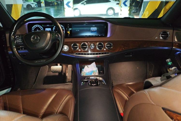 Used Mercedes-Benz S-Class 2017 S 400 L Center Console