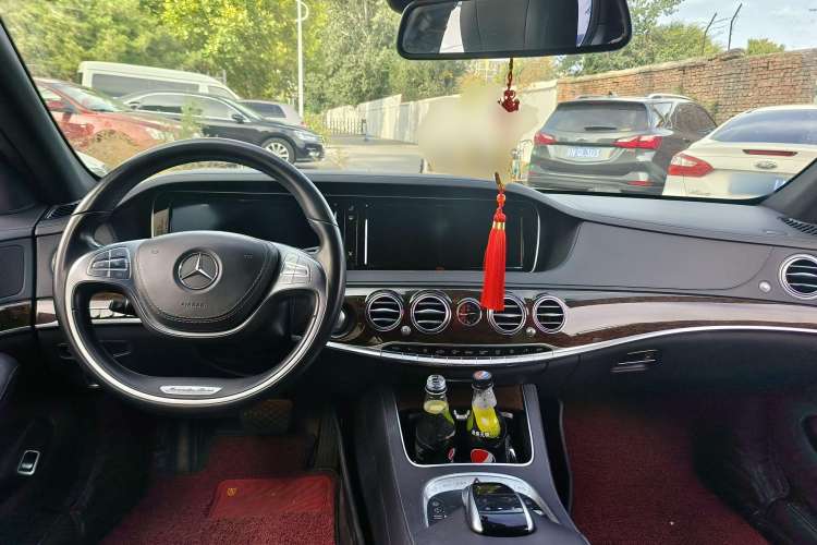Used Mercedes-Benz S-Class 2017 S 320 L Business Upgrade Edition Center Console