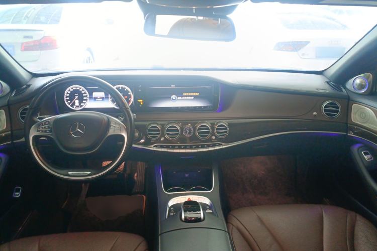 Used Mercedes-Benz S-Class 2017 S 320 L Business Model Center Console
