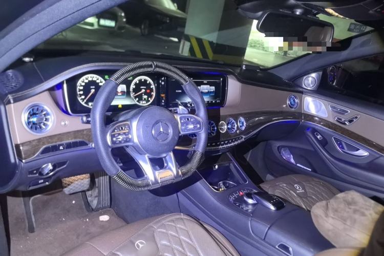 Used Mercedes-Benz S-Class 2017 S 320 L Business Model Center Console