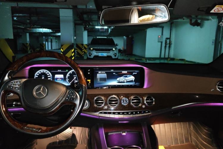 Used Mercedes-Benz S-Class 2017 S 320 L Business Model Center Console