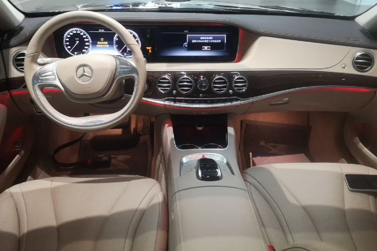 Used Mercedes-Benz S-Class 2017 S 320 L Business Upgrade Edition Center Console