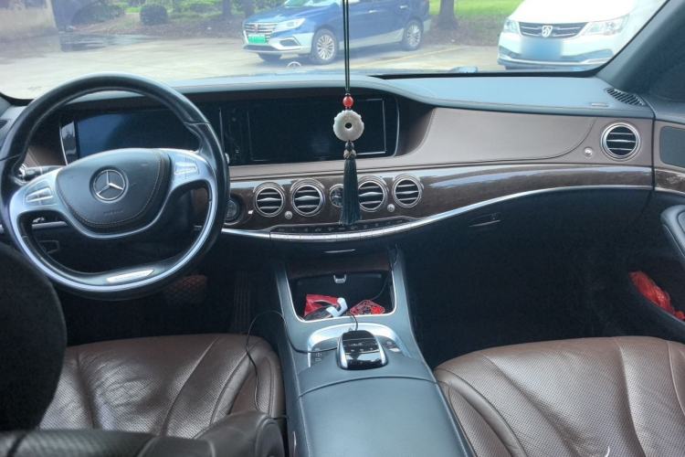 Used Mercedes-Benz S-Class 2017 S 320 L Business Model Center Console