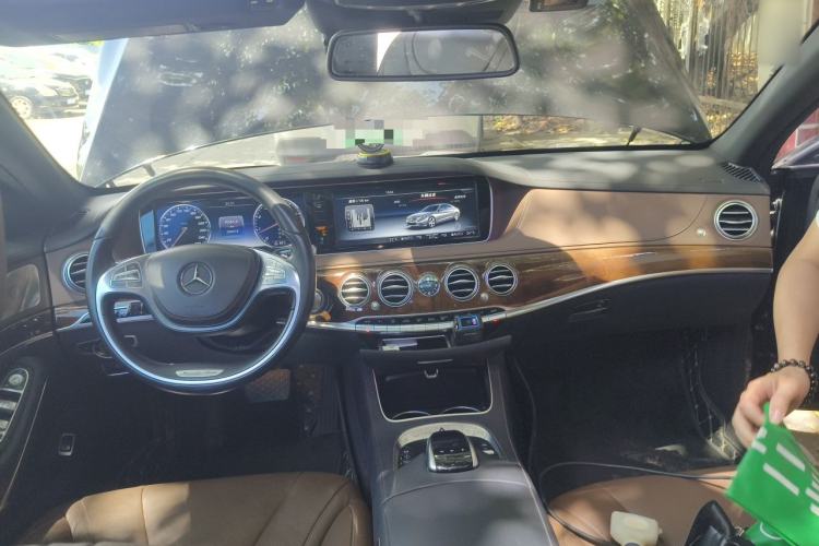 Used Mercedes-Benz S-Class 2017 S 400 L Center Console