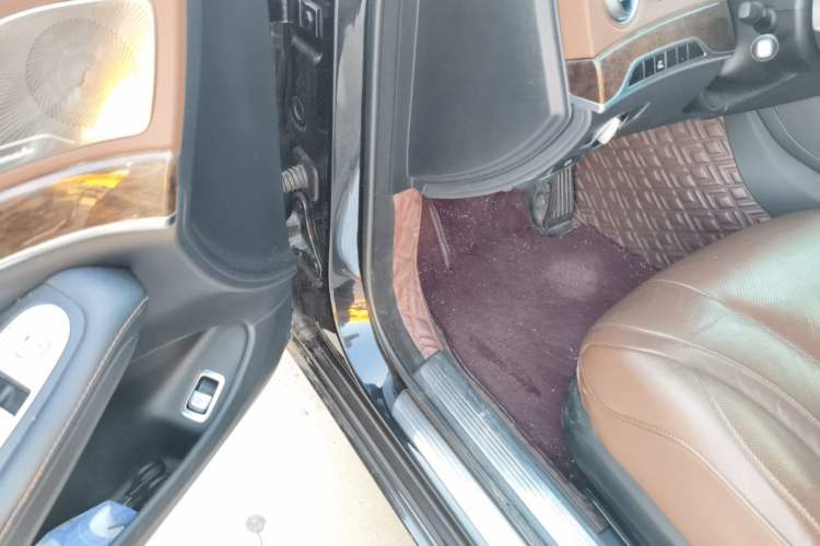 Used Mercedes-Benz S-Class 2017 S 320 L Business Model Driver Seat