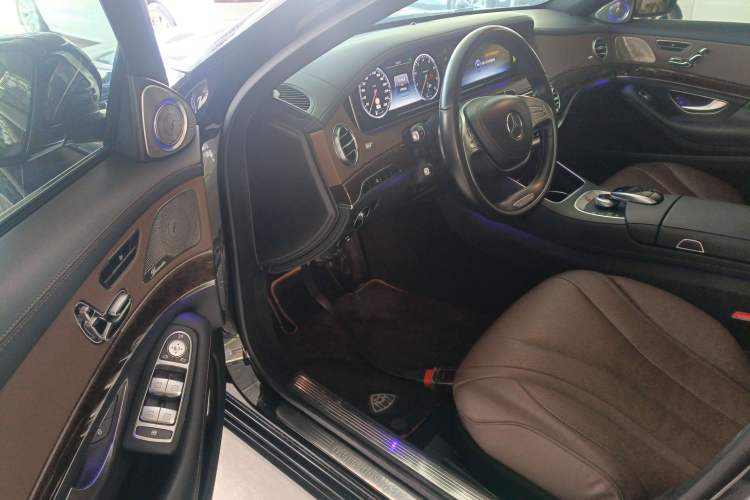 Used Mercedes-Benz S-Class 2017 S 320 L Business Model Driver Seat